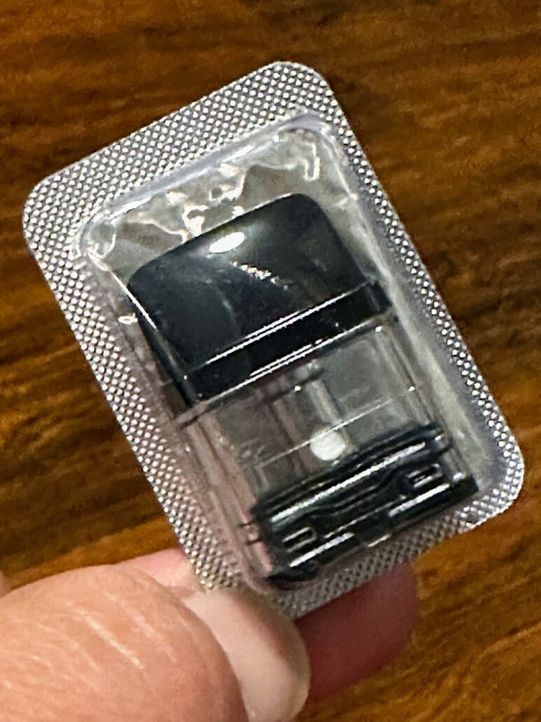 Vaporesso XROS pods in packaging